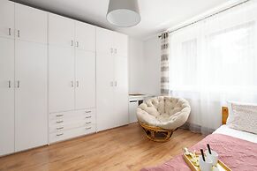 Family Apartment Promienista by Renters