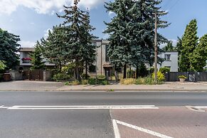 Family Apartment Promienista by Renters