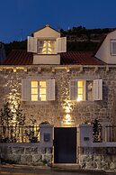 Villa Miri, superior heritage villa with swimming pool