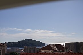 Villa Miri, superior heritage villa with swimming pool