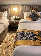 Desert Paradise Hotel