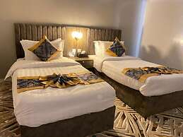 Desert Paradise Hotel