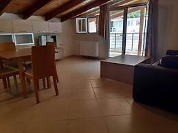 Samaras Apartments in Kamena Vourla