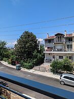 Samaras Apartments in Kamena Vourla