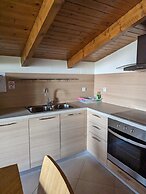 Samaras Apartments in Kamena Vourla