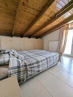 Samaras Apartments in Kamena Vourla