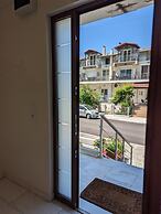 Samaras Apartments in Kamena Vourla