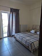 Samaras Apartments in Kamena Vourla