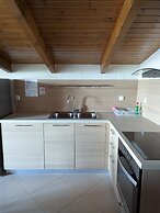 Samaras Apartments in Kamena Vourla