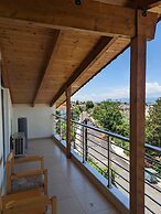 Samaras Apartments in Kamena Vourla