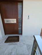 Samaras Apartments in Kamena Vourla