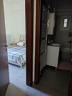 Samaras Apartments in Kamena Vourla