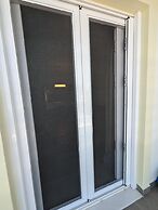 Samaras Apartments in Kamena Vourla