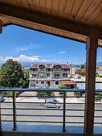 Samaras Apartments in Kamena Vourla