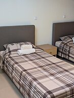 Samaras Apartments in Kamena Vourla