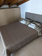 Samaras Apartments in Kamena Vourla