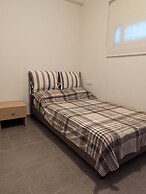 Samaras Apartments in Kamena Vourla