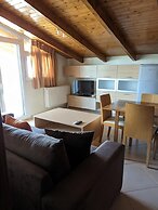 Samaras Apartments in Kamena Vourla