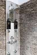 Campo de Fiori Large and Beautiful Apartment