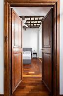 Campo de Fiori Large and Beautiful Apartment