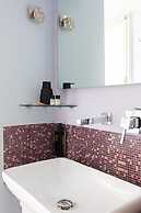 Campo de Fiori Large and Beautiful Apartment