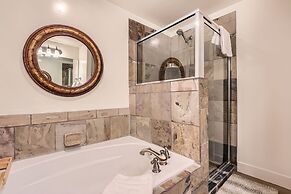 5569 Bear Hollow Hideaway! 3 Bedroom Condo by RedAwning