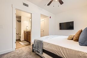 5569 Bear Hollow Hideaway! 3 Bedroom Condo by RedAwning