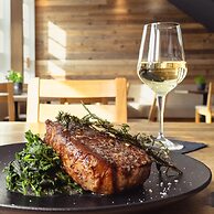 Schiefer Suite Hotel & Apartment