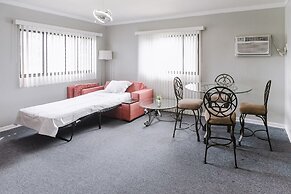 2Bd Holiday Retreat Detroit Museums and Parks