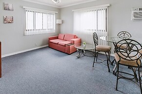 2Bd Holiday Retreat Detroit Museums and Parks