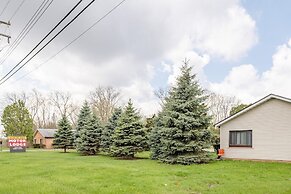 Warm Private Room in Detroit for Up to 4 w/ Wifi