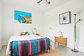 8 Guests, 4Bd Vacation Home Art Gallery, Detroit