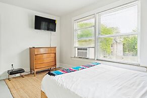 8 Guests, 4Bd Vacation Home Art Gallery, Detroit