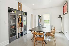 8 Guests, 4Bd Vacation Home Art Gallery, Detroit