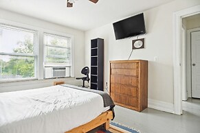 8 Guests, 4Bd Vacation Home Art Gallery, Detroit