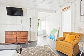 8 Guests, 4Bd Vacation Home Art Gallery, Detroit