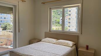 Kondo Stays - Melon Apartments