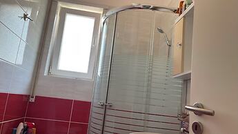 Kondo Stays - Melon Apartments