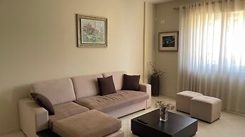 Kondo Stays - Melon Apartments