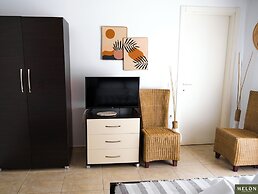 Kondo Stays - Melon Apartments