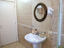 Kondo Stays - Melon Apartments