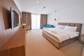 Luxury Hotel Riva - Budva