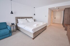 Luxury Hotel Riva - Budva