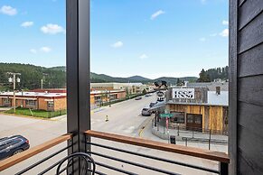 McGregor and Main Luxury Lofts