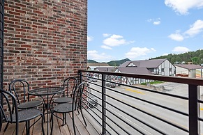 McGregor and Main Luxury Lofts