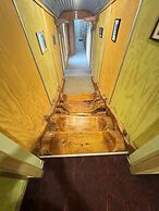 The Crossing Lodge and Backpackers