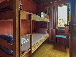 The Crossing Lodge and Backpackers