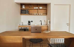 Spacious modern studio