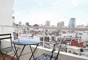 Spacious modern studio