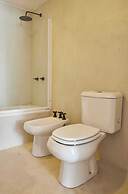 Spacious modern studio